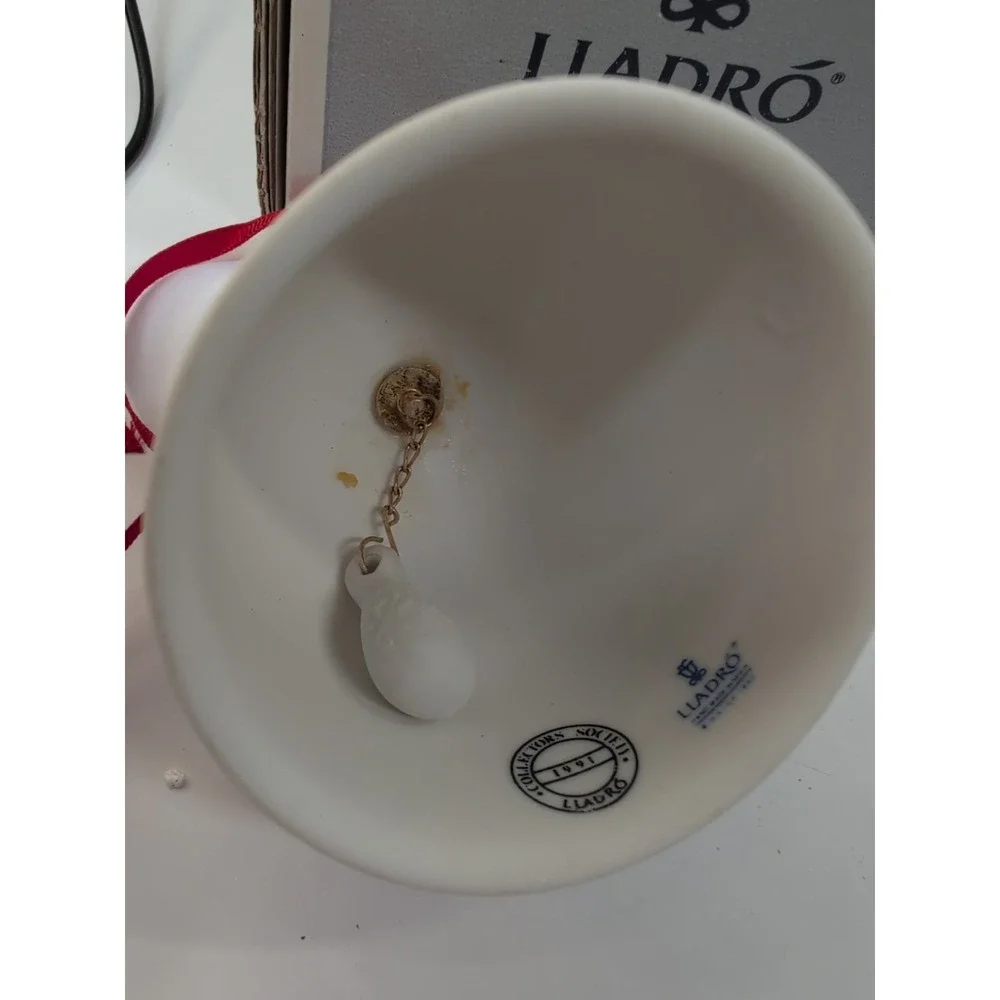 Lladro 1991 Spring Collectors Society Bell Retired 3.25